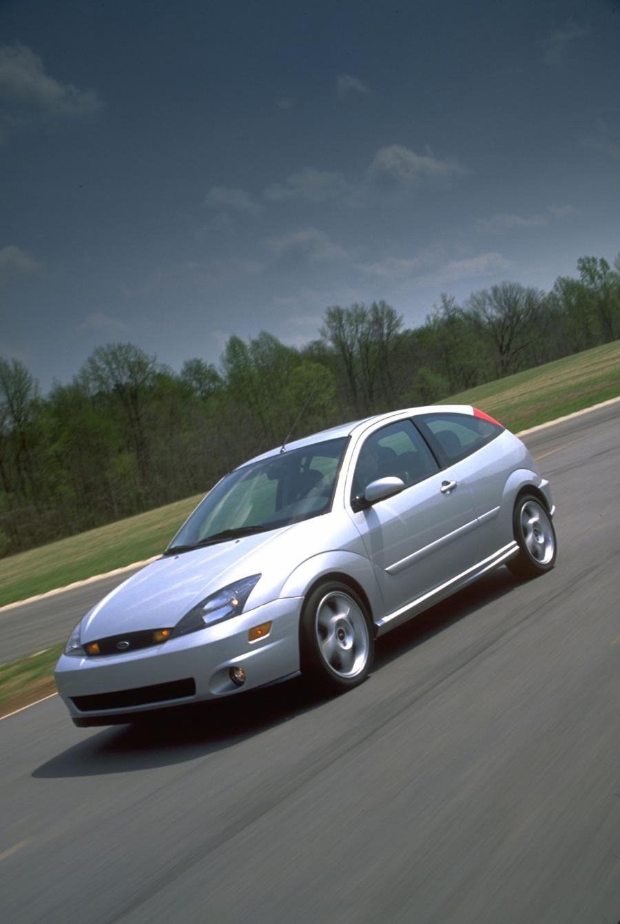  Ford Focus SVT 2002 года  (фото 60 из 98)